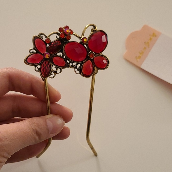 Accessories - Stone Studded Hair Pin